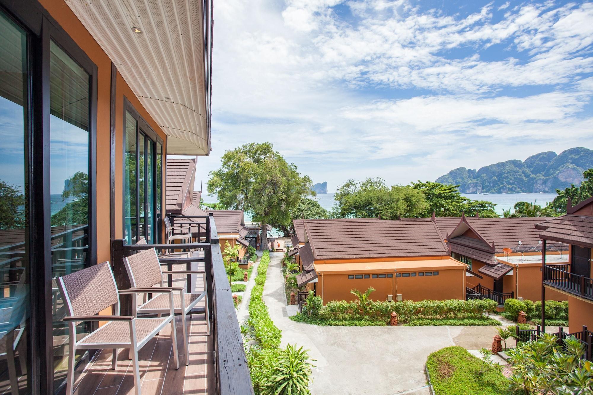 Phi Phi Long Beach Resort & Villa Екстериор снимка