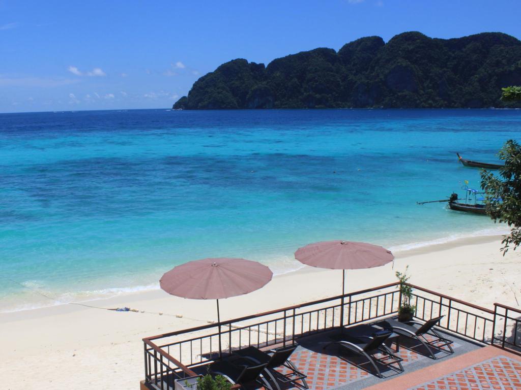 Phi Phi Long Beach Resort & Villa Екстериор снимка