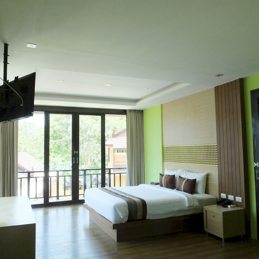 Phi Phi Long Beach Resort & Villa Екстериор снимка
