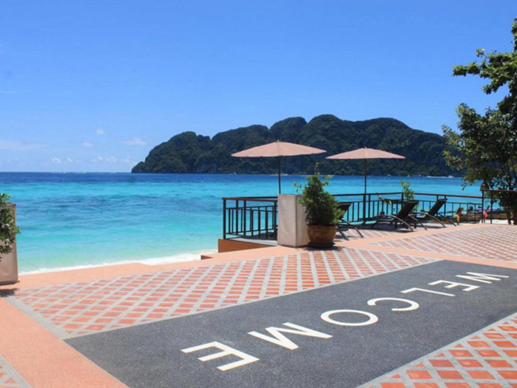 Phi Phi Long Beach Resort & Villa Екстериор снимка
