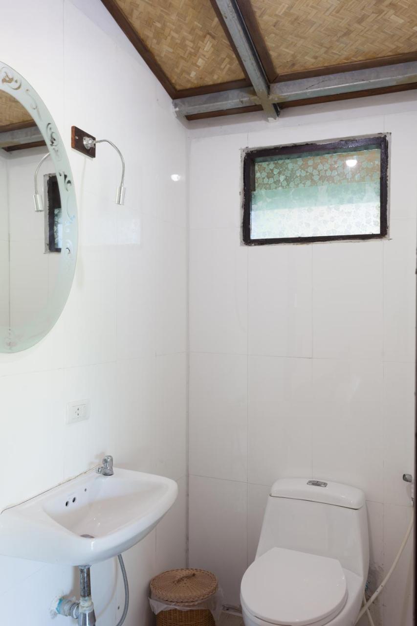 Phi Phi Long Beach Resort & Villa Екстериор снимка