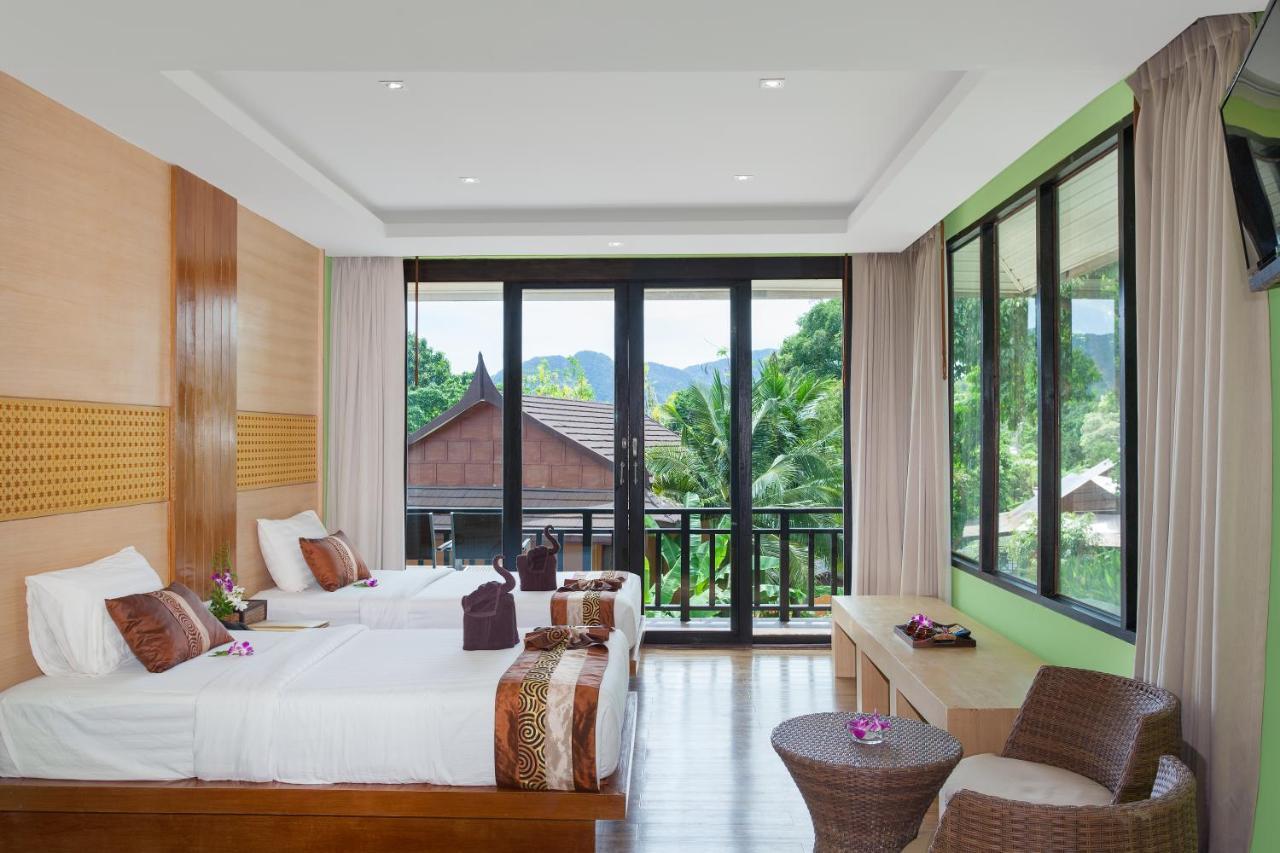 Phi Phi Long Beach Resort & Villa Екстериор снимка